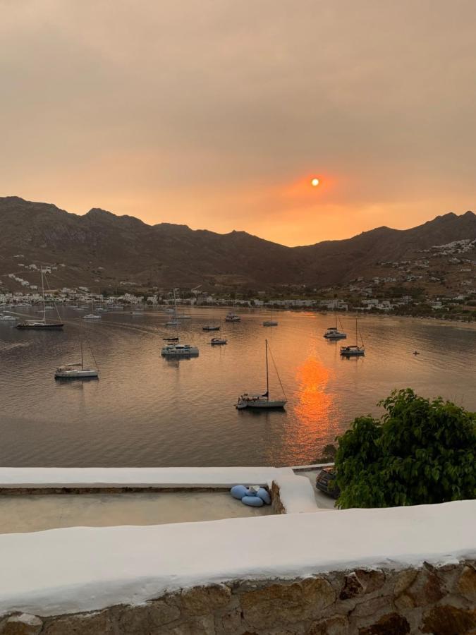 Amfitriti Serifos Livadi  Екстер'єр фото